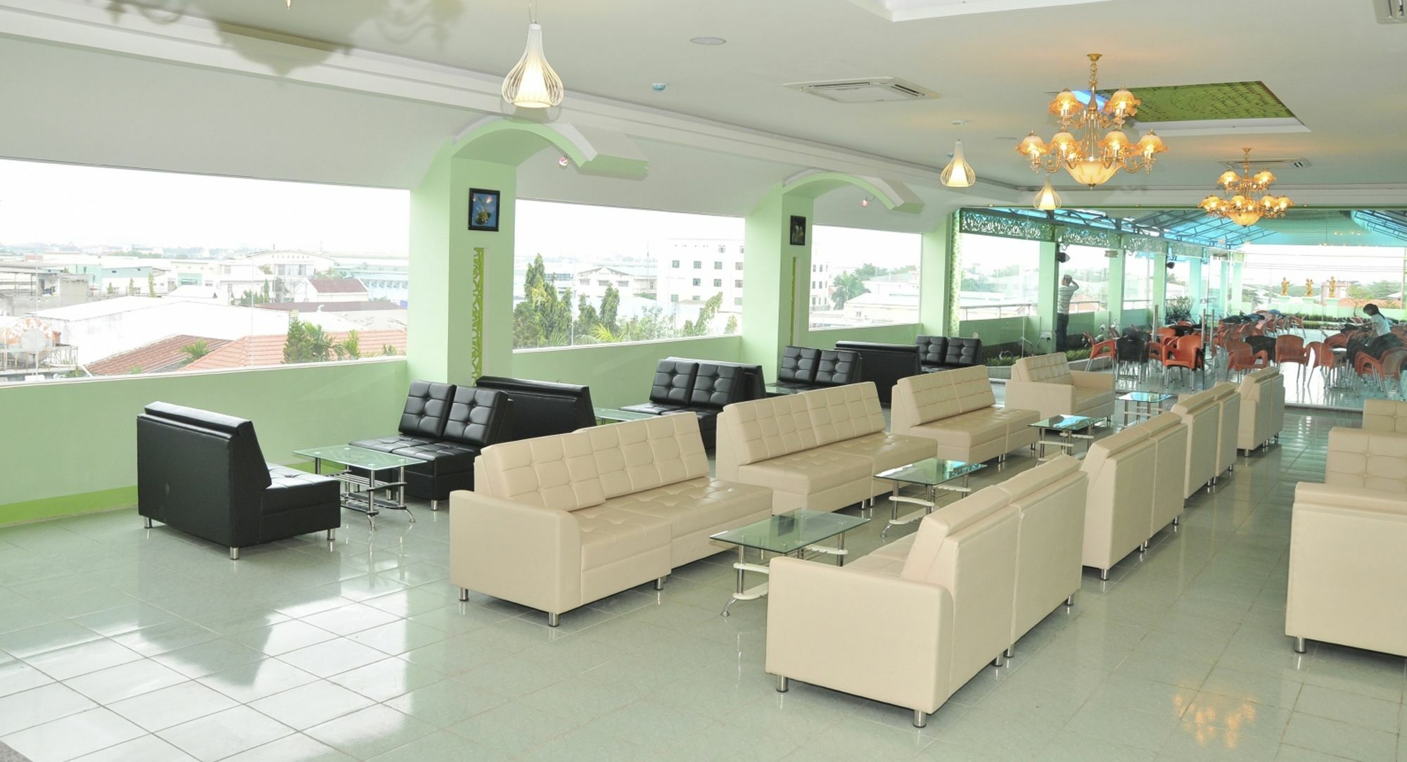 Mekong Hotel & Restaurant Ho Chi Minh City Exterior photo